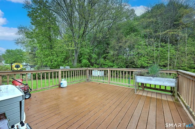 44 Joyce Court, Milford, CT 06461