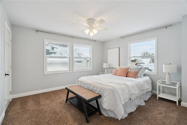 319 5th NW, Cedar Rapids, IA 52405