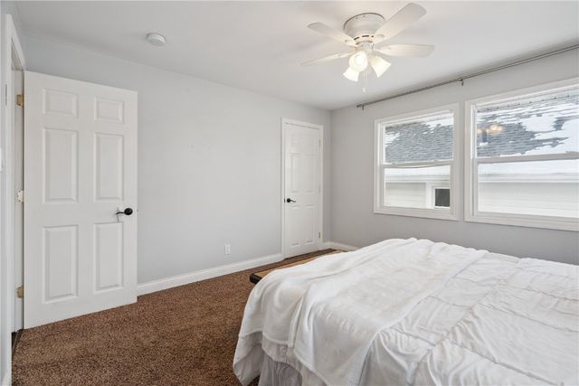 319 5th NW, Cedar Rapids, IA 52405