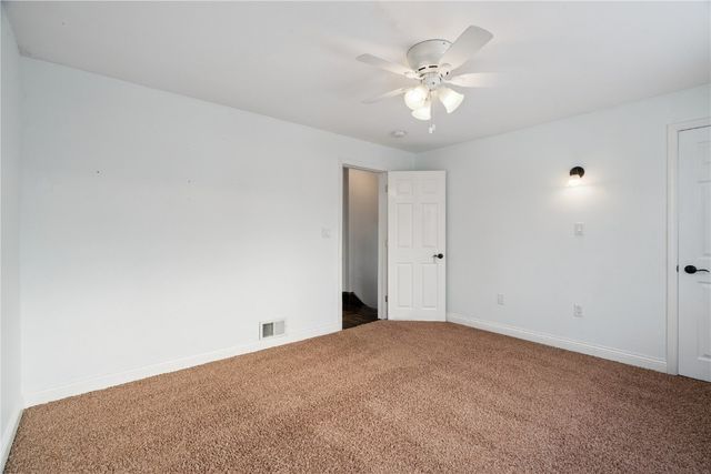 319 5th NW, Cedar Rapids, IA 52405