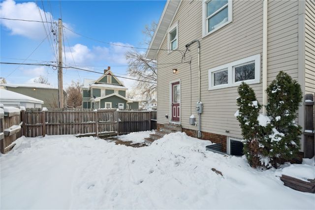 319 5th NW, Cedar Rapids, IA 52405