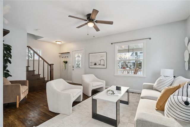 319 5th NW, Cedar Rapids, IA 52405