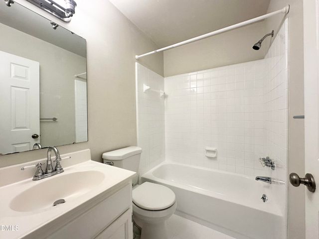 5620 Bridgetowne Way, Raleigh, NC 27609