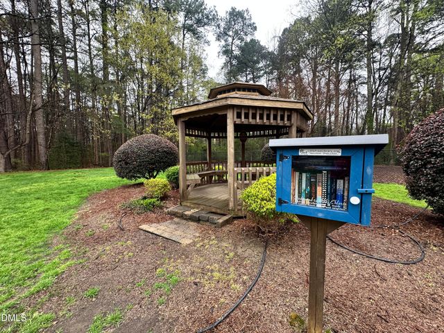 5620 Bridgetowne Way, Raleigh, NC 27609