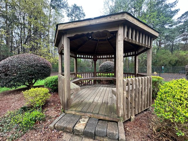 5620 Bridgetowne Way, Raleigh, NC 27609