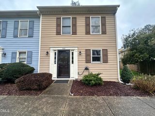 5620 Bridgetowne Way, Raleigh, NC 27609