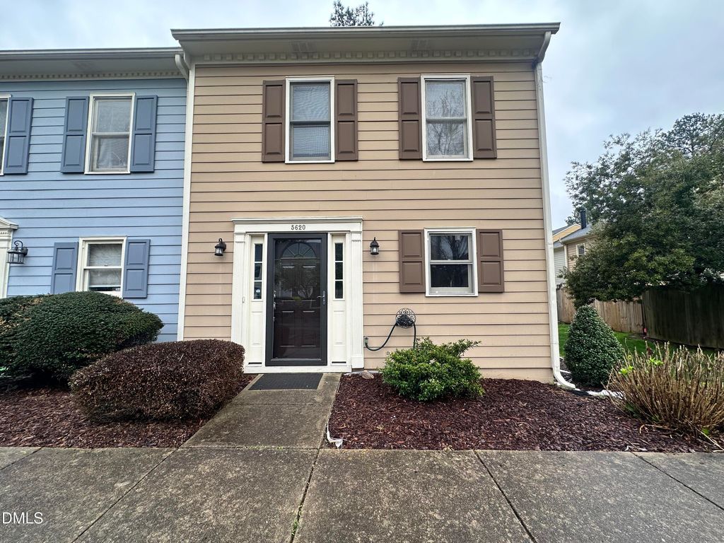 5620 Bridgetowne Way, Raleigh, NC 27609