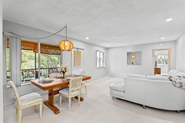 230 Pine Hov Circle A-2, Greenacres, FL 33463