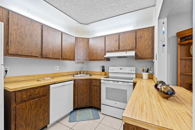 230 Pine Hov Circle A-2, Greenacres, FL 33463
