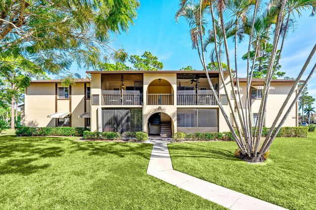 230 Pine Hov Circle A-2, Greenacres, FL 33463