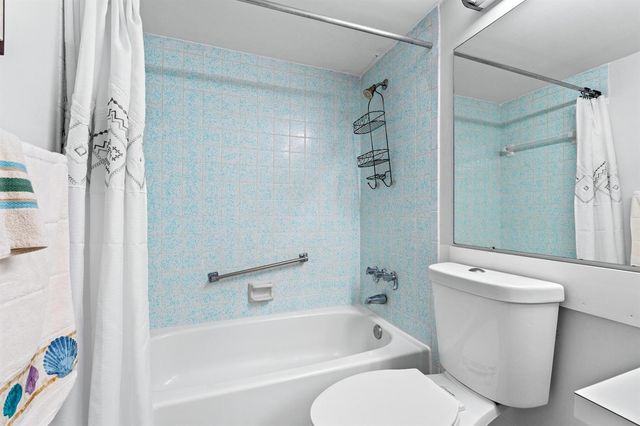 230 Pine Hov Circle A-2, Greenacres, FL 33463