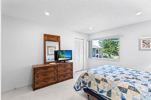 230 Pine Hov Circle A-2, Greenacres, FL 33463