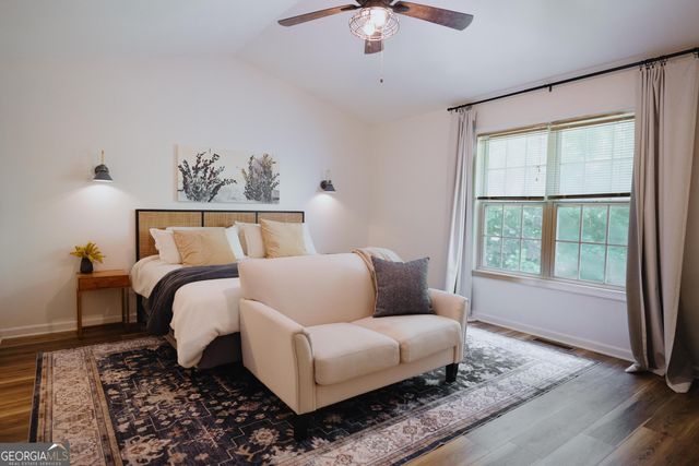 1040 Hillary Lane, Lawrenceville, GA 30043