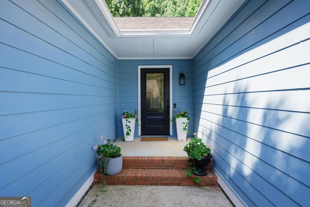 1040 Hillary Lane, Lawrenceville, GA 30043