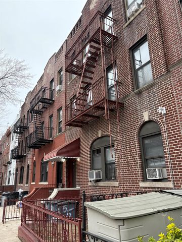 555 80th Street, Brooklyn, NY 11209