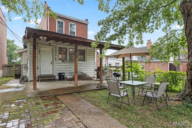 4444 Grace Avenue, St Louis, MO 63116