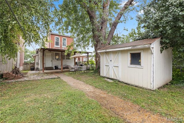 4444 Grace Avenue, St Louis, MO 63116