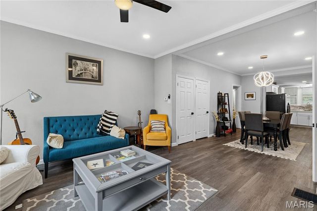 4444 Grace Avenue, St Louis, MO 63116