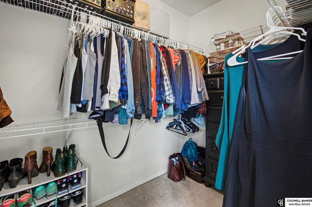 4817 S 190th Street, Omaha, NE 68135