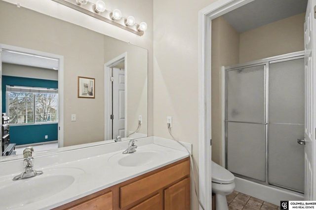 4817 S 190th Street, Omaha, NE 68135