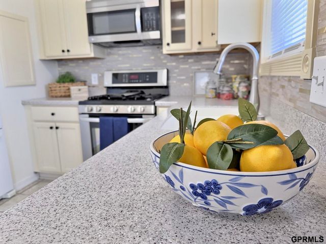 2316 NW 51st Street, Lincoln, NE 68524