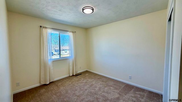 2316 NW 51st Street, Lincoln, NE 68524