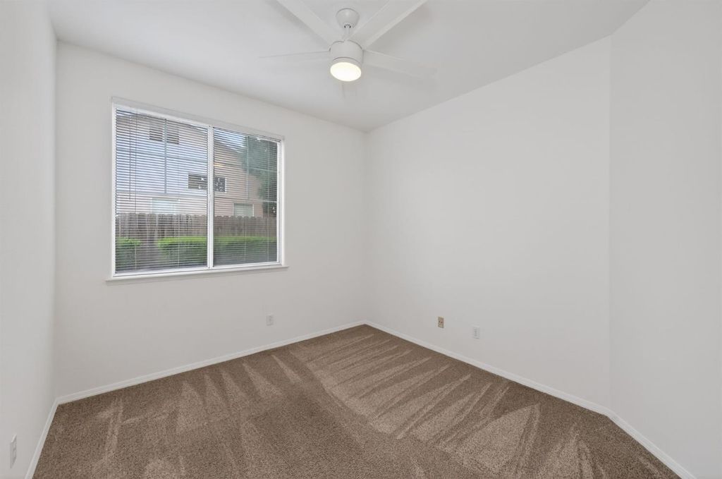 Image 20 of property listing at 8679 N Whitney Avenue, Fresno, CA 93720