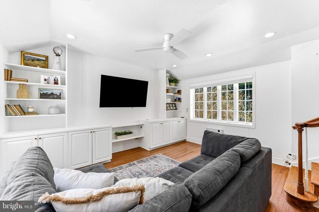 107 UPNOR RD, Baltimore, MD 21212