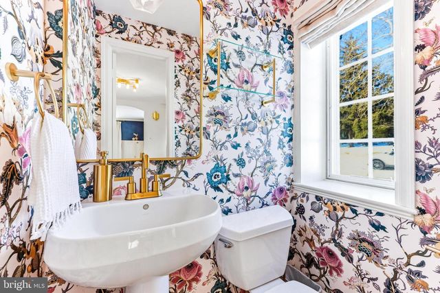 107 UPNOR RD, Baltimore, MD 21212