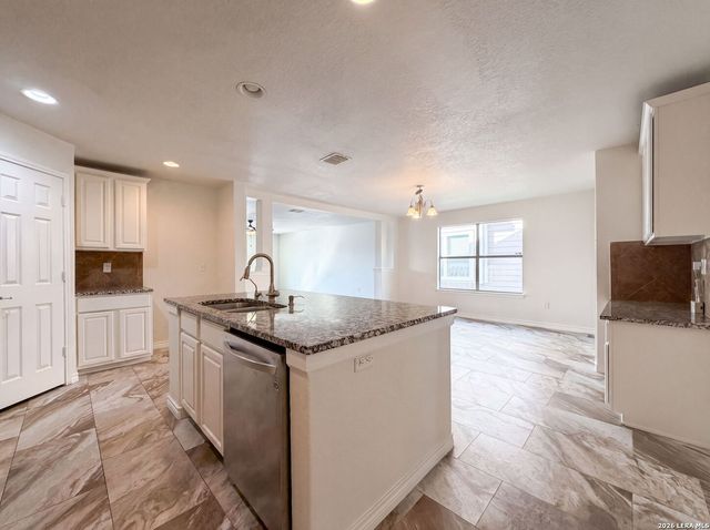 5923 CIELO RNCH, San Antonio, TX 78218