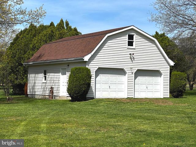 229 HOLLIS DR, Gerrardstown, WV 25420