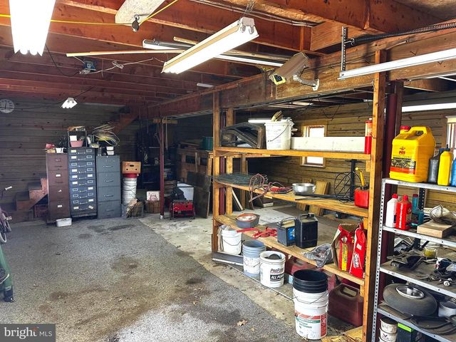 229 HOLLIS DR, Gerrardstown, WV 25420