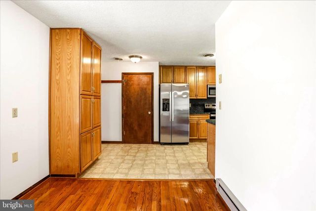 229 HOLLIS DR, Gerrardstown, WV 25420