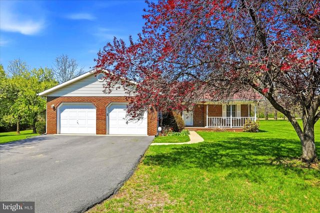 229 HOLLIS DR, Gerrardstown, WV 25420