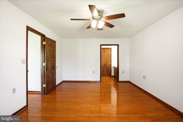229 HOLLIS DR, Gerrardstown, WV 25420