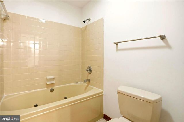 229 HOLLIS DR, Gerrardstown, WV 25420