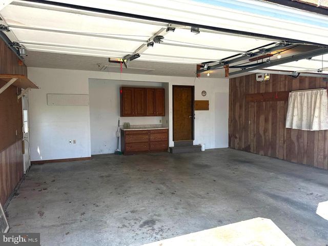 229 HOLLIS DR, Gerrardstown, WV 25420
