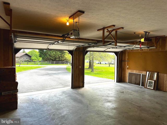 229 HOLLIS DR, Gerrardstown, WV 25420