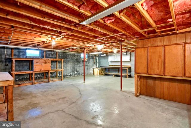 229 HOLLIS DR, Gerrardstown, WV 25420