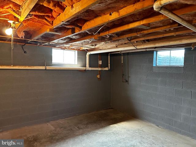 229 HOLLIS DR, Gerrardstown, WV 25420
