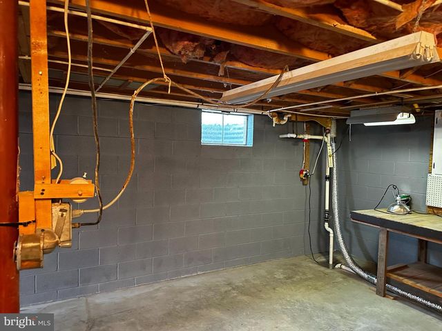 229 HOLLIS DR, Gerrardstown, WV 25420