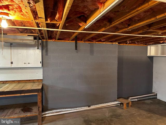 229 HOLLIS DR, Gerrardstown, WV 25420