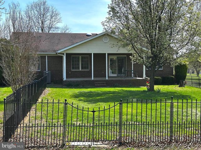 229 HOLLIS DR, Gerrardstown, WV 25420