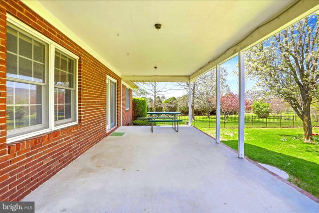 229 HOLLIS DR, Gerrardstown, WV 25420