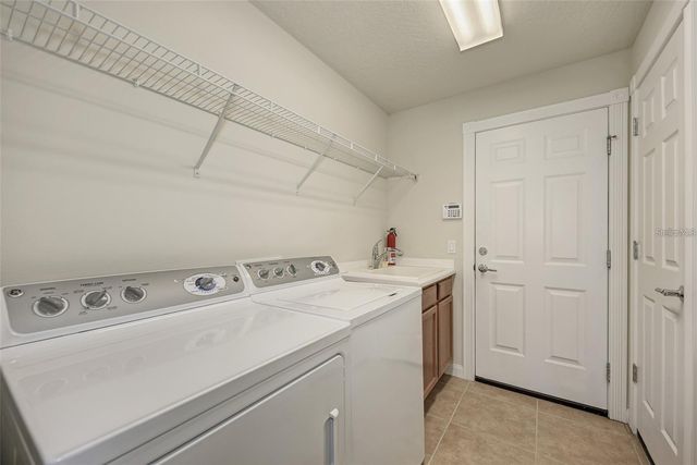 6083 BENEVENTO DRIVE, Sarasota, FL 34238