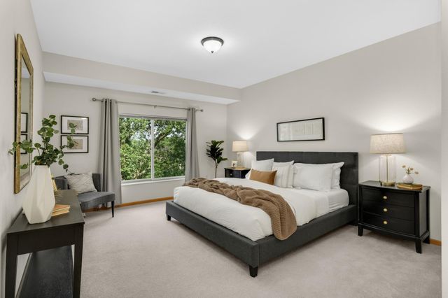 7100 Metro Boulevard 416, Edina, MN 55439