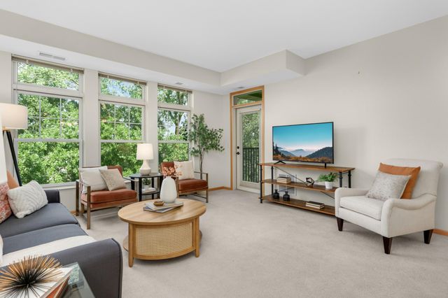 7100 Metro Boulevard 416, Edina, MN 55439