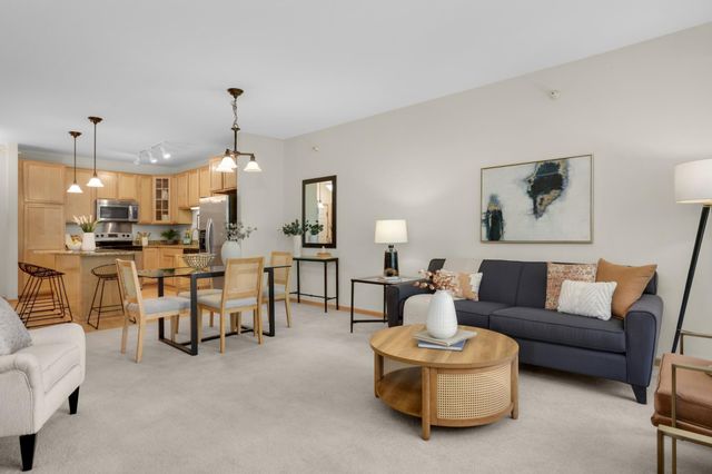 7100 Metro Boulevard 416, Edina, MN 55439