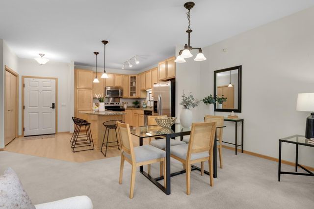 7100 Metro Boulevard 416, Edina, MN 55439