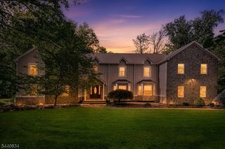 21 Angus Ln, Warren Twp., NJ 07059
